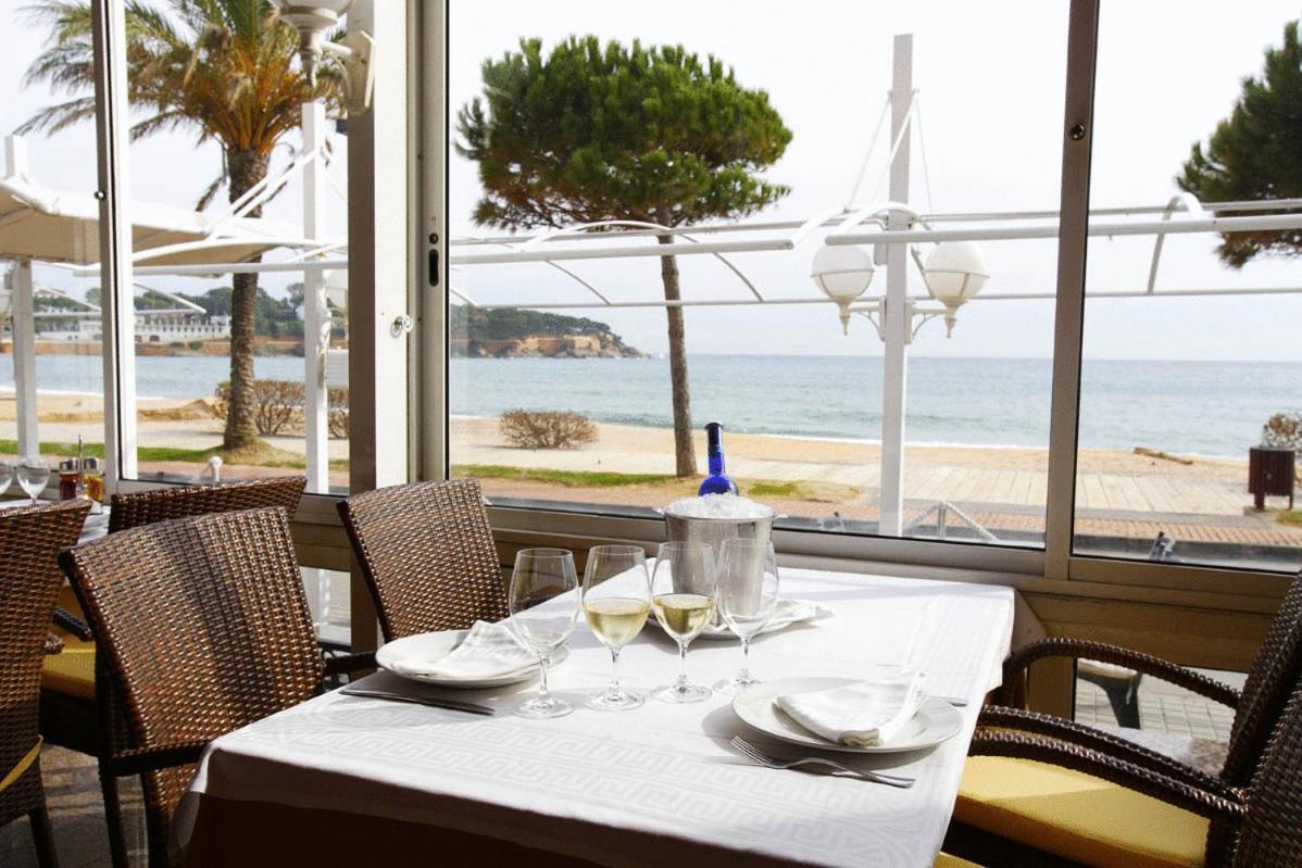Hotel Restaurant Sant Pol Sant Feliu de Guíxols Exterior foto