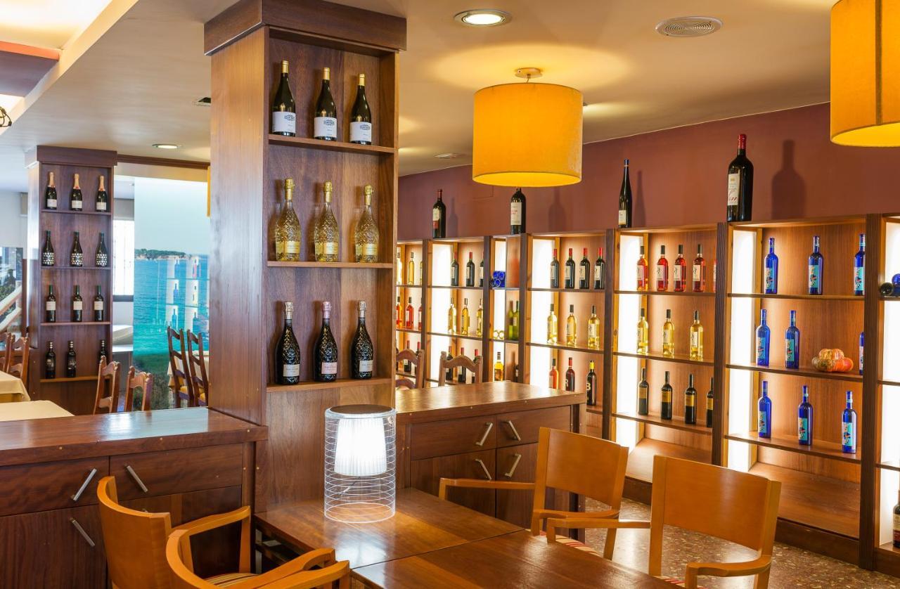 Hotel Restaurant Sant Pol Sant Feliu de Guíxols Exterior foto